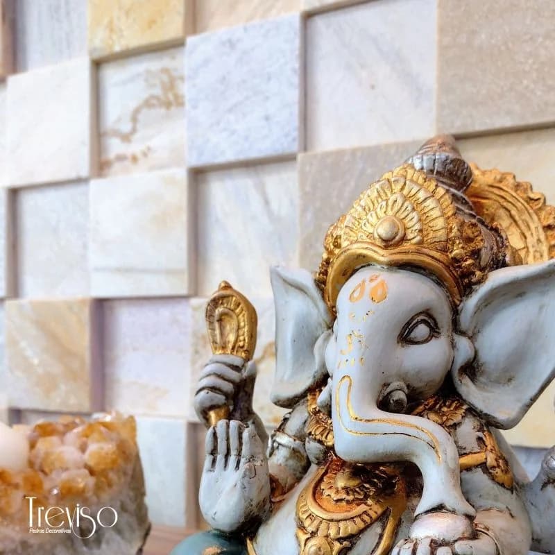 Pedra Caxambú Amarelo Hover